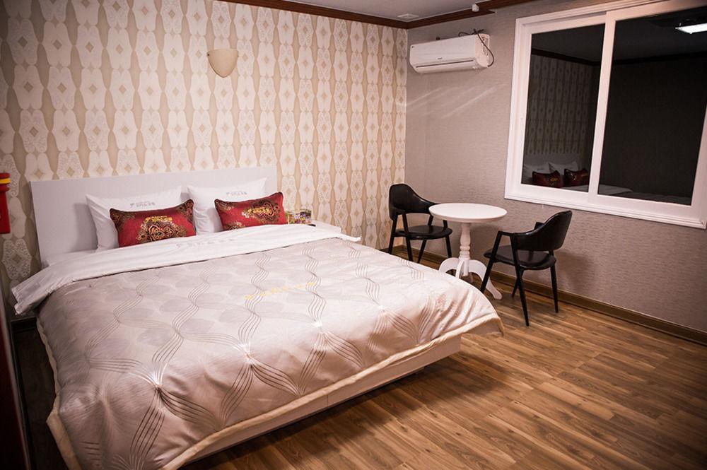 Picasso Motel Haeundae Busan Eksteriør billede