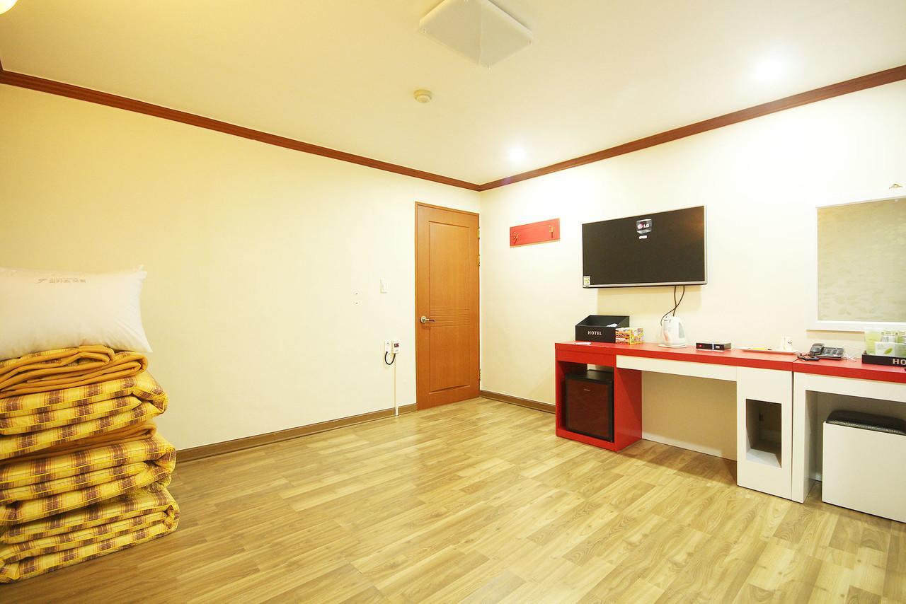 Picasso Motel Haeundae Busan Eksteriør billede