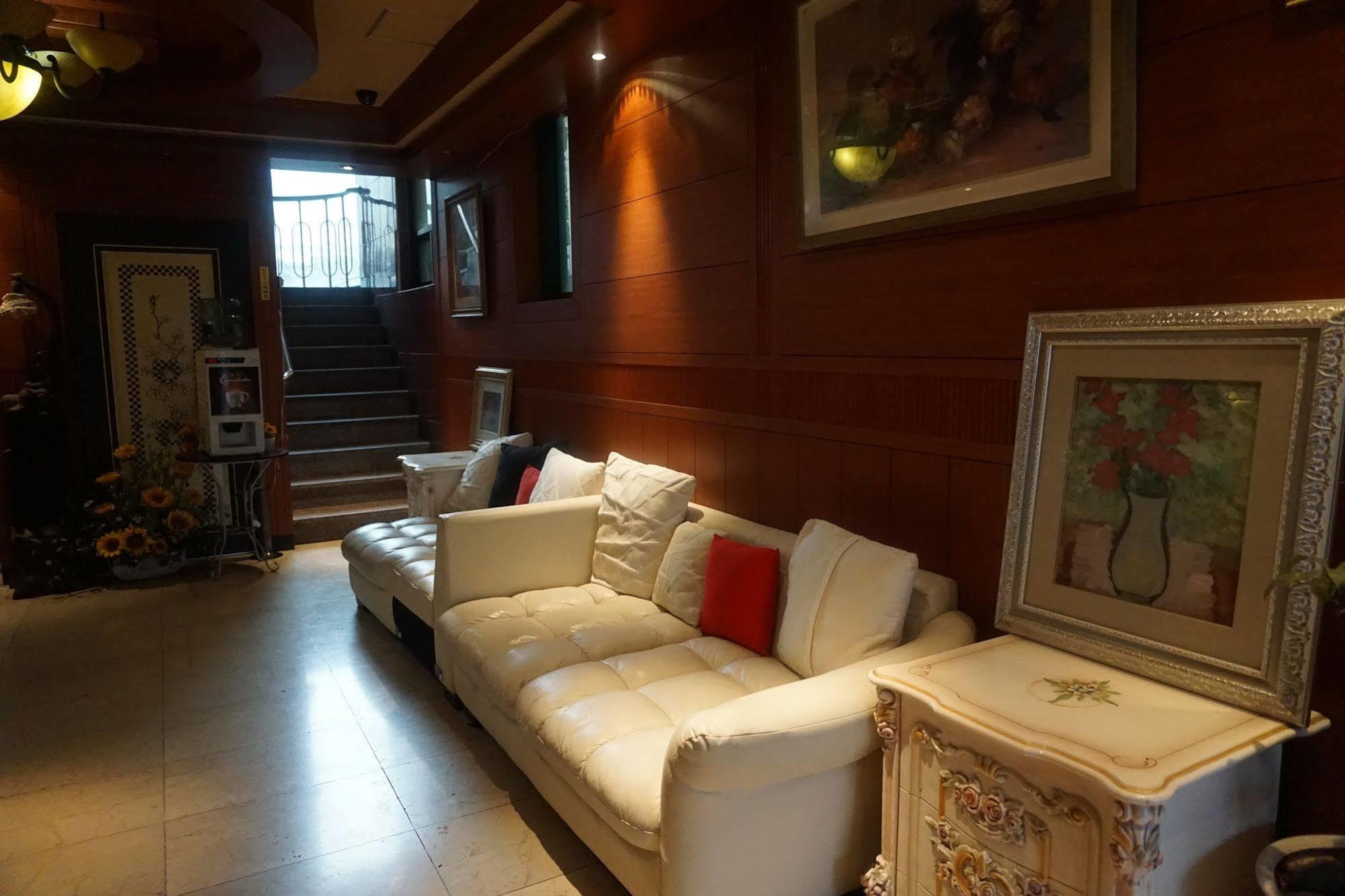 Picasso Motel Haeundae Busan Eksteriør billede
